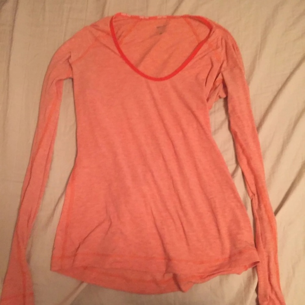Nike long sleeve dri fit top size small